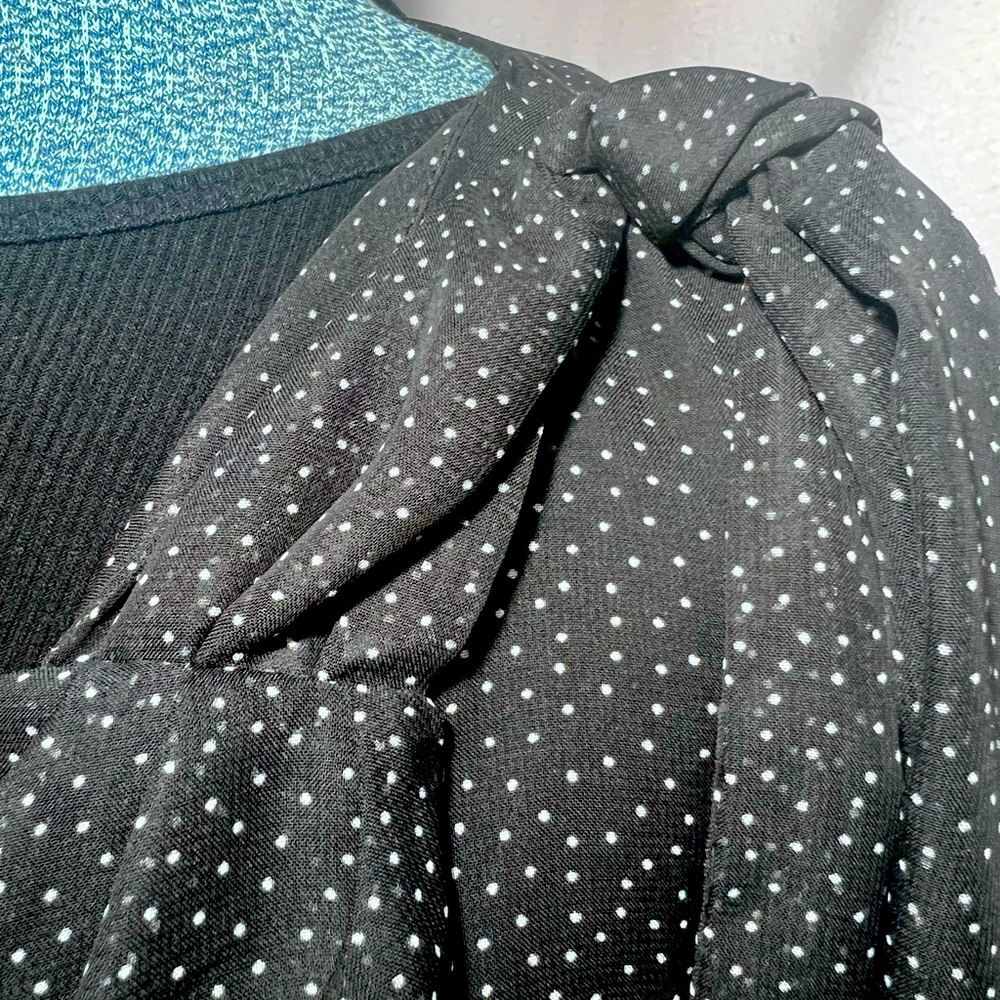 Short sleeve button down w/shoulder tie accent Tatyana top size 4X (SBXL)